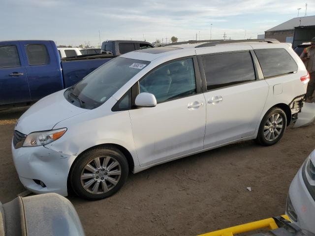 2014 Toyota Sienna Xle zu verkaufen in Brighton, CO - Rear End