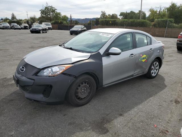 2013 Mazda 3 I