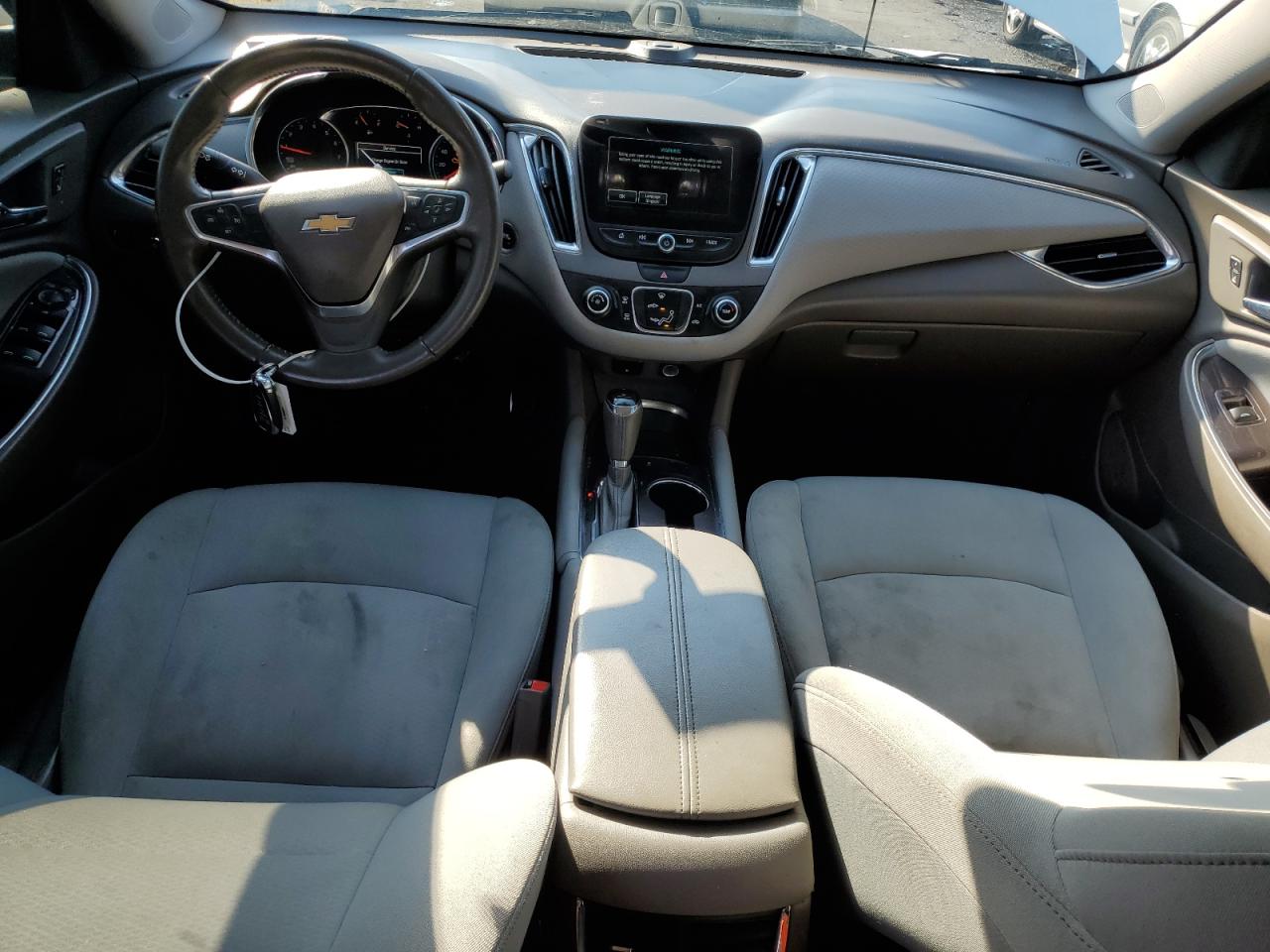 2018 Chevrolet Malibu - Image 8