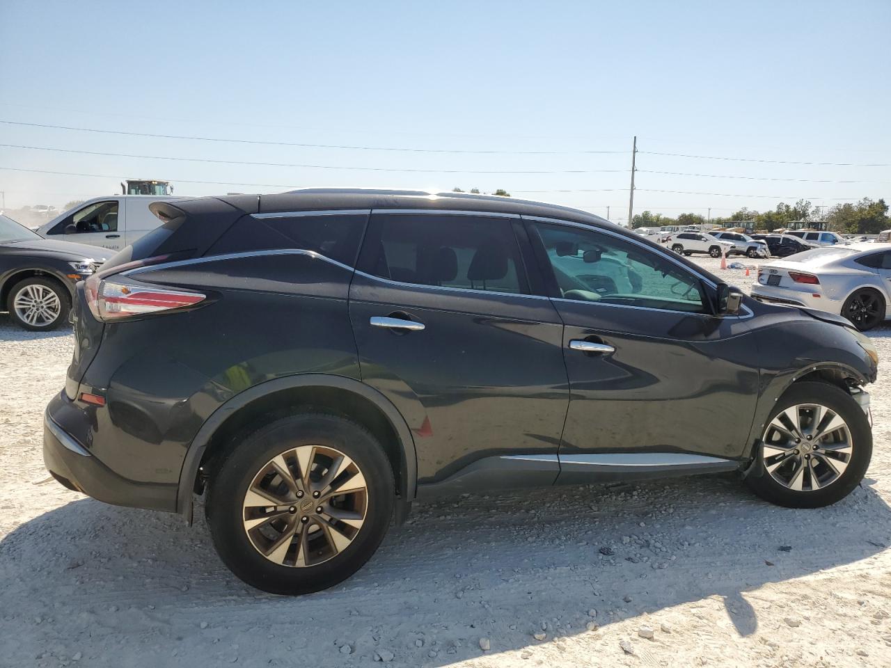 2015 Nissan Murano - Image 3
