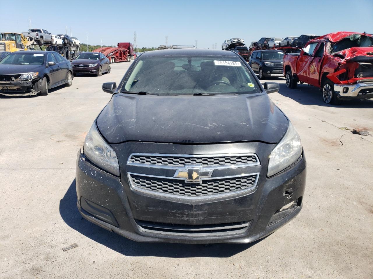 VIN 1G11B5SAXDF333433 2013 CHEVROLET MALIBU no.5