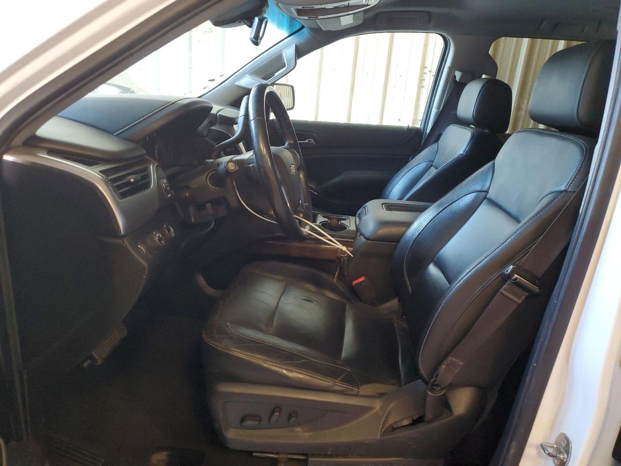 2019 Chevrolet Suburban - Image 7
