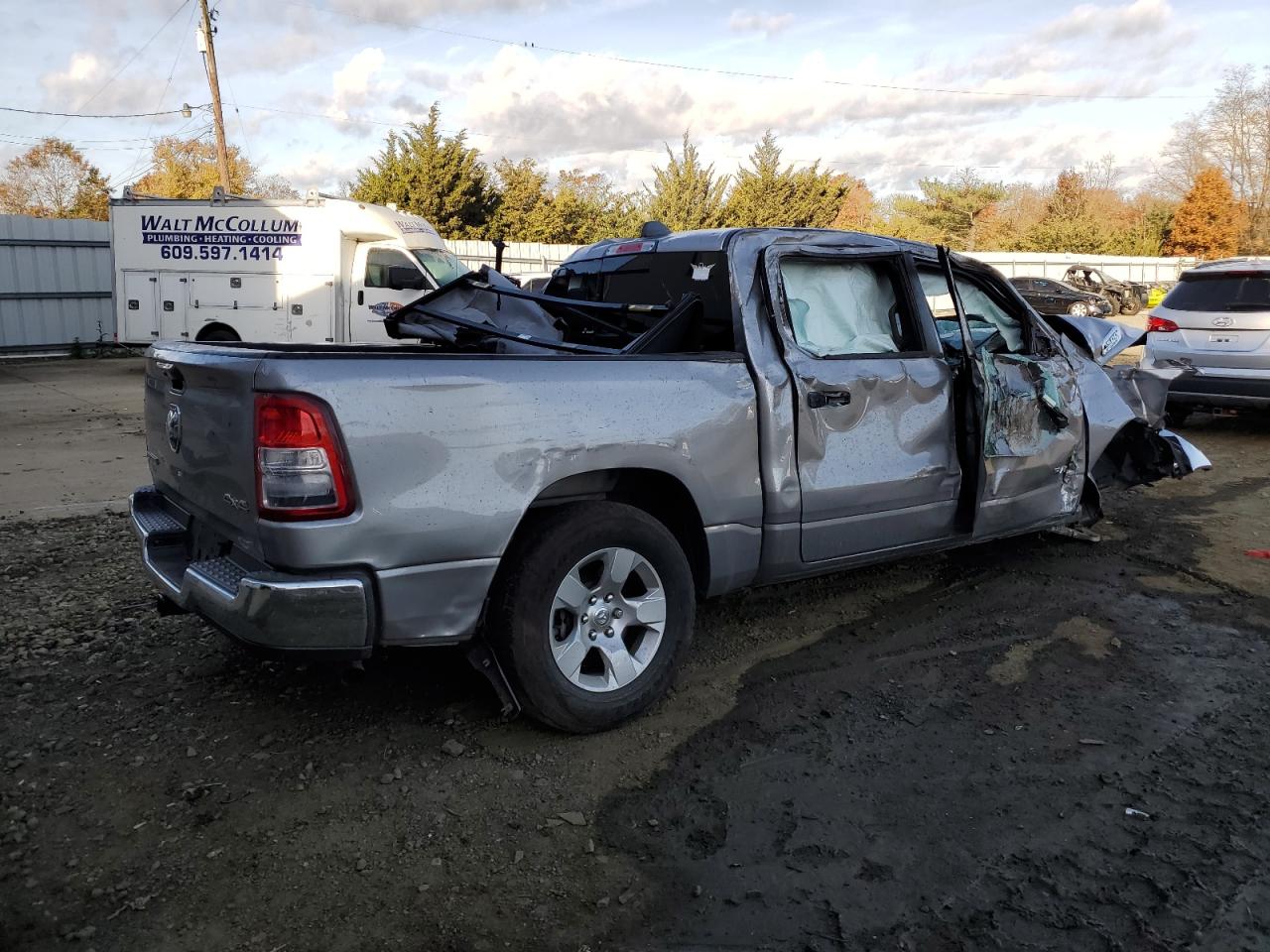 2022 RAM 1500 - Image 3