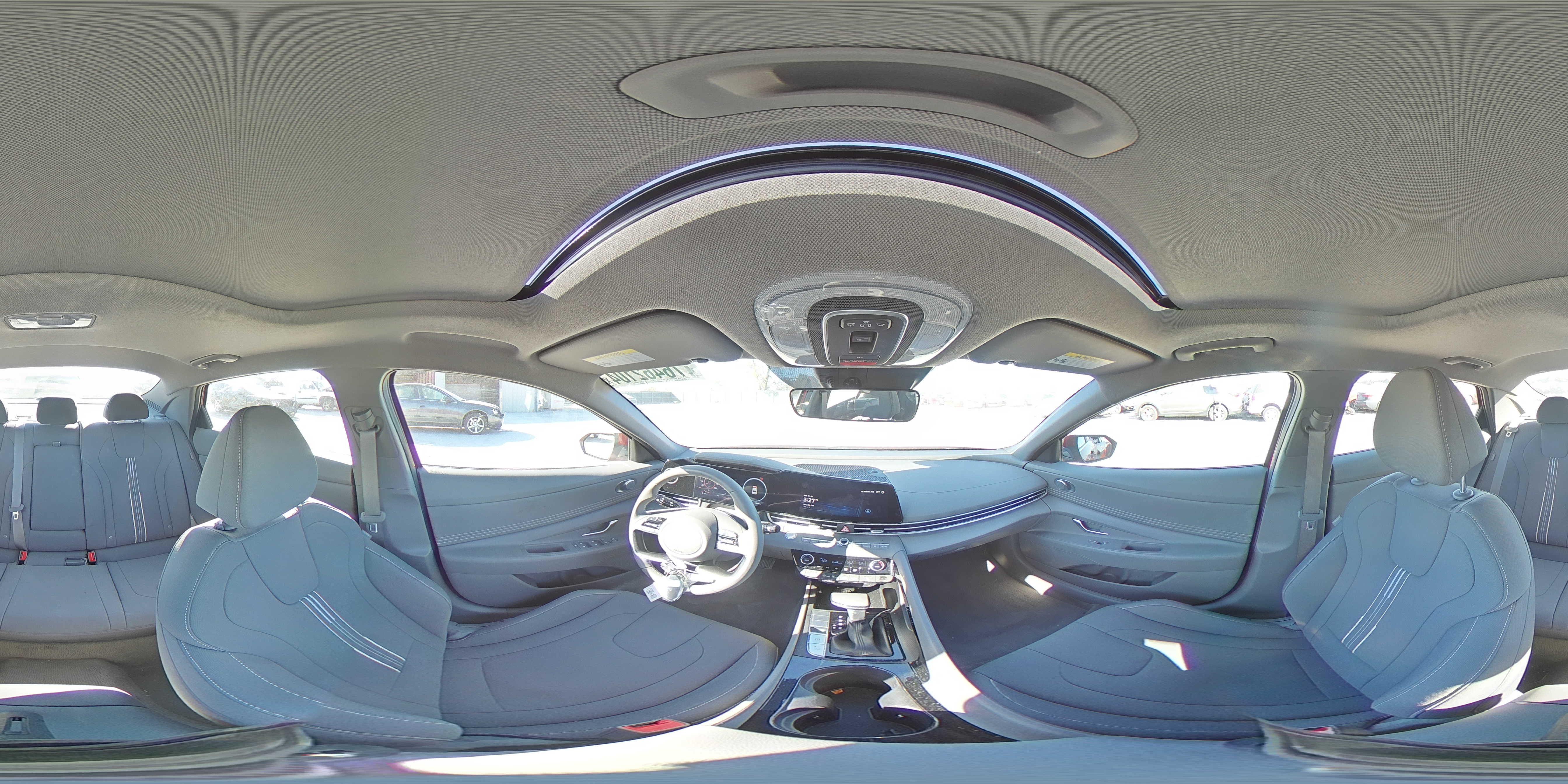 2024 Hyundai Elantra - Image 12