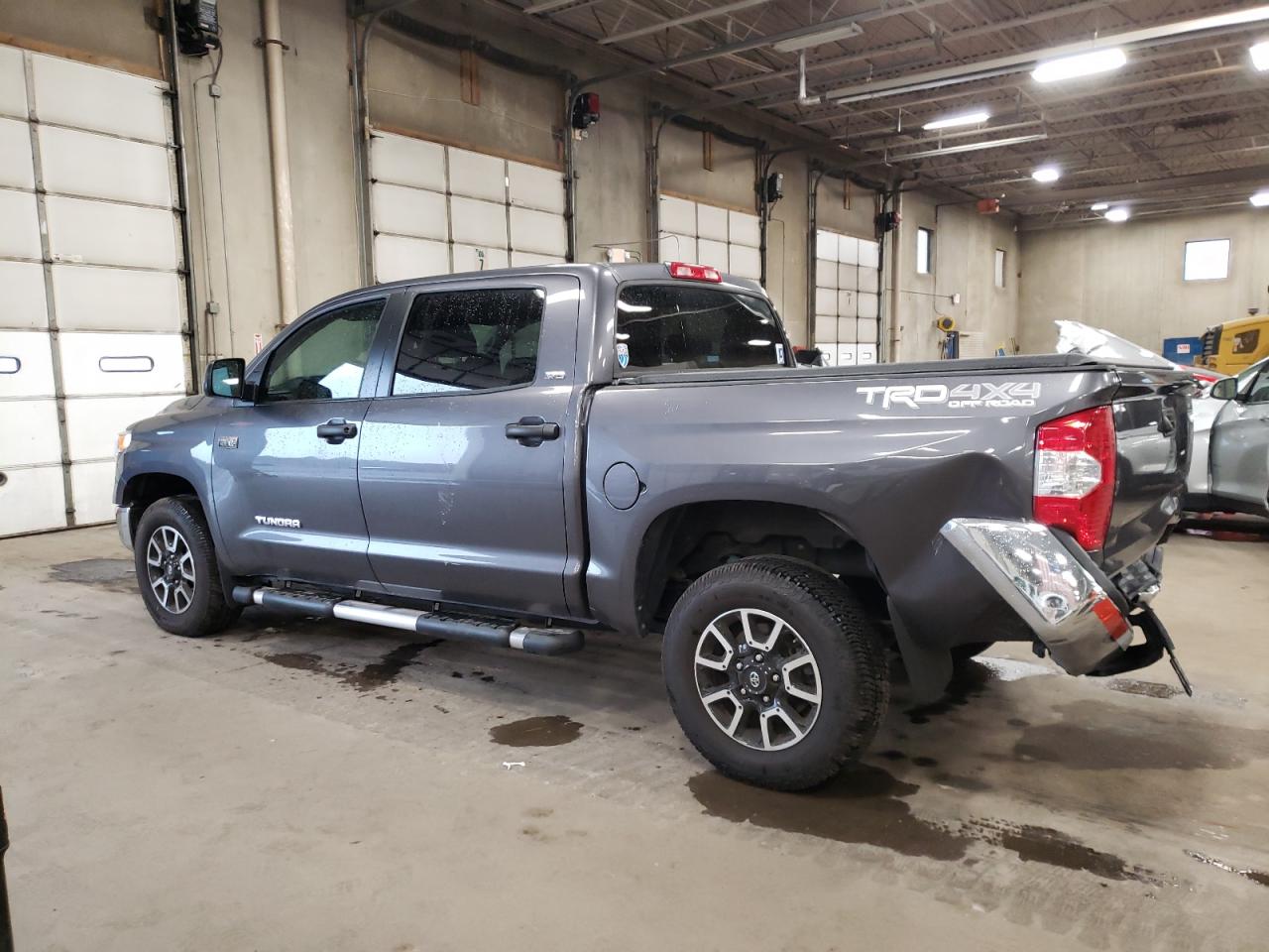 VIN 5TFDW5F18HX583773 2017 TOYOTA TUNDRA no.2