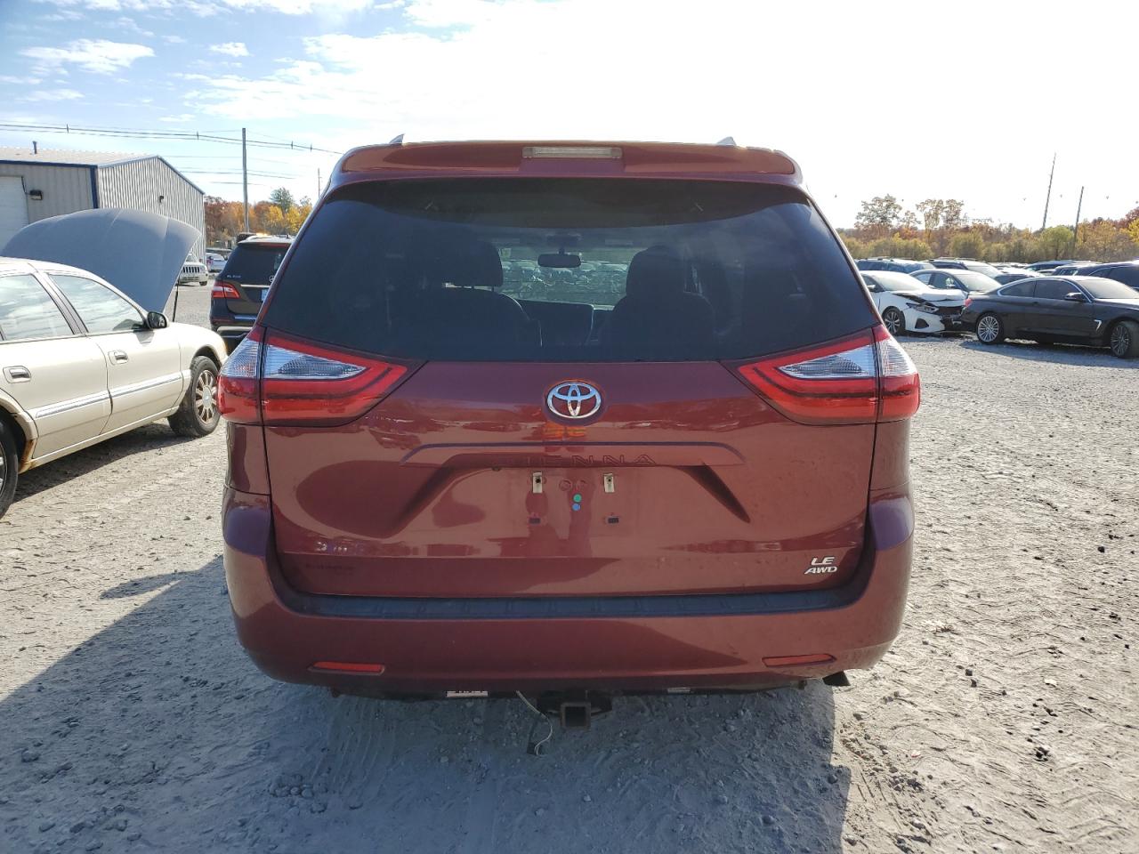 2017 Toyota Sienna Le VIN: 5TDJZ3DCXHS185229 Lot: 75629244