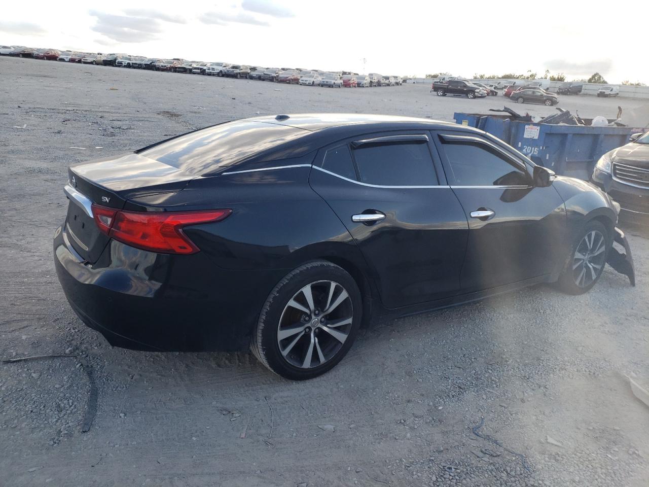 2017 Nissan Maxima - Image 3