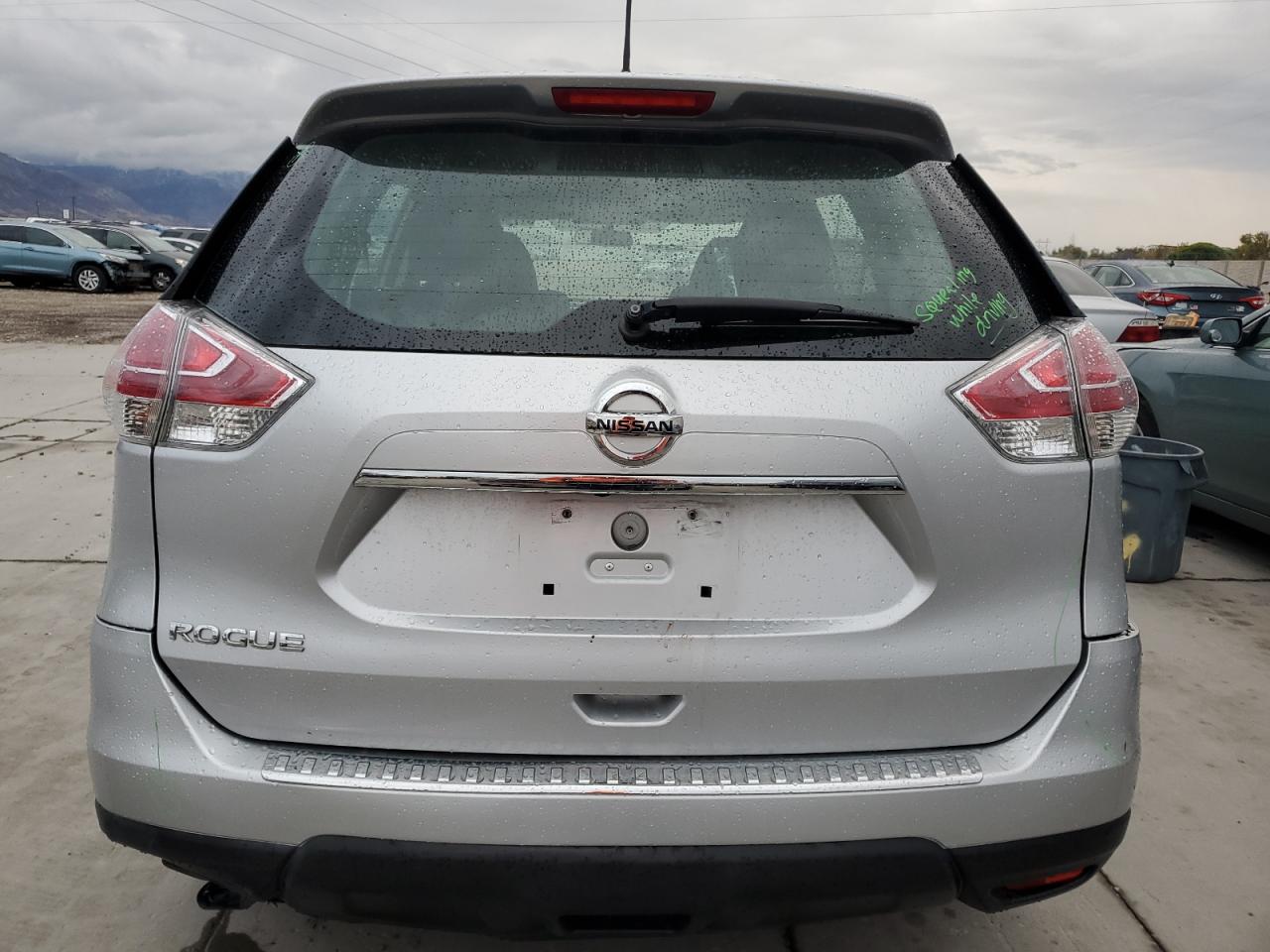 2016 Nissan Rogue S VIN: 5N1AT2MT1GC919487 Lot: 77980824