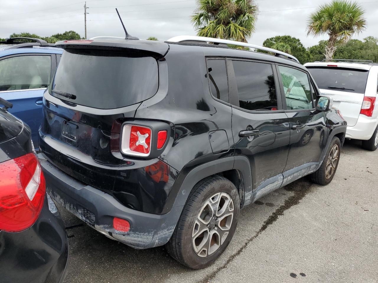 2017 Jeep Renegade - Image 3