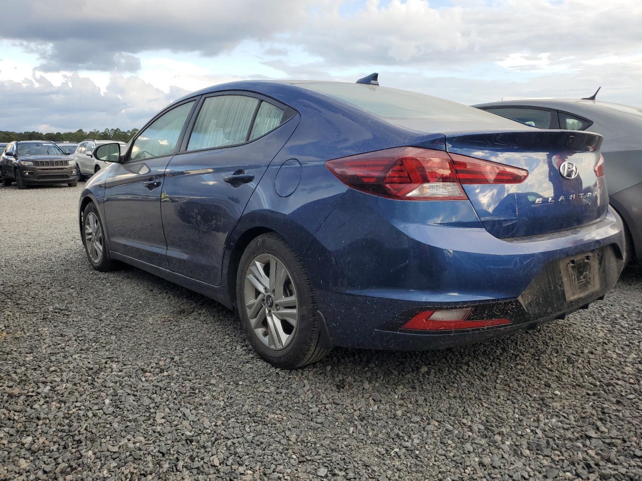 2020 Hyundai Elantra - Image 2