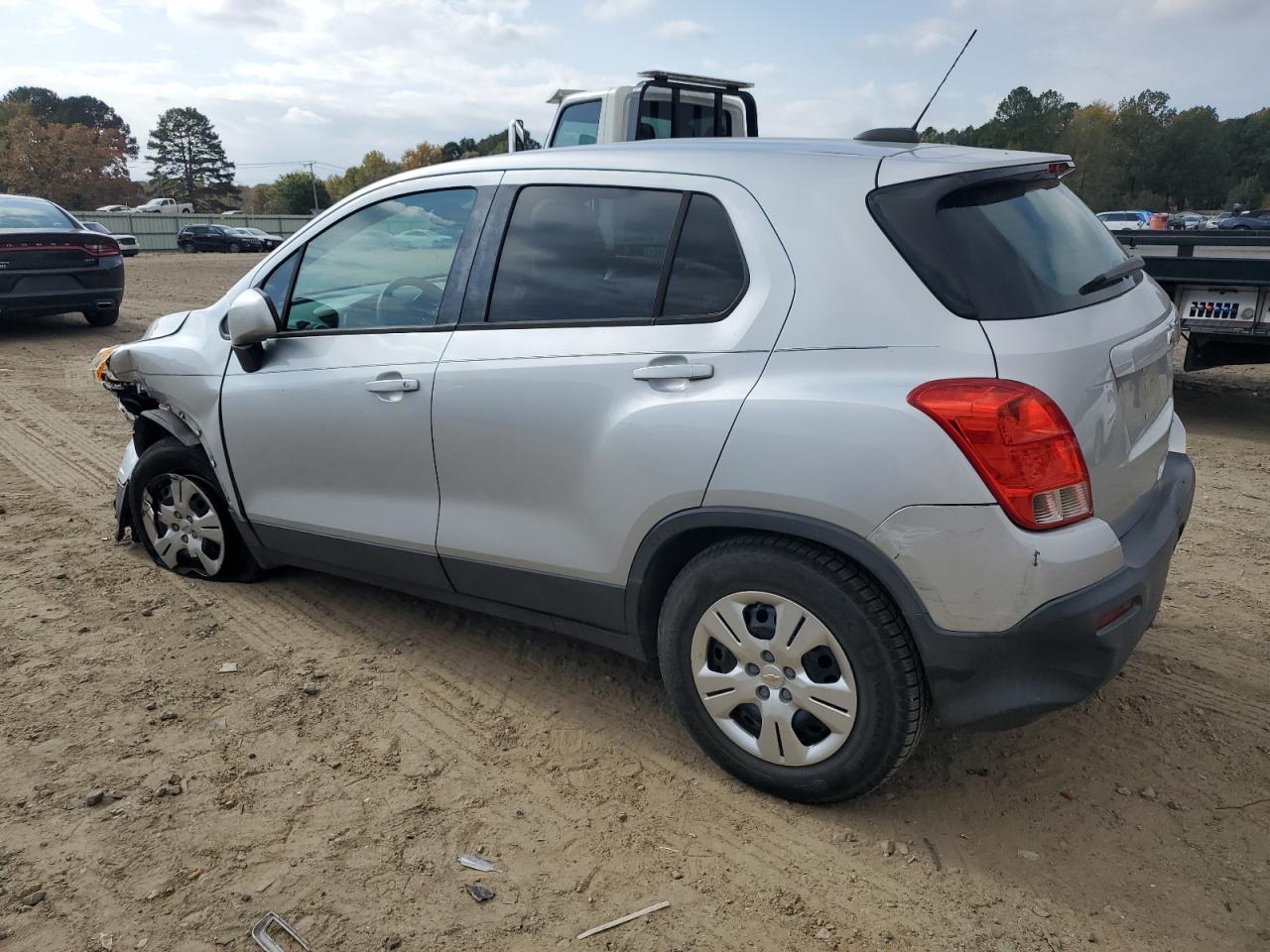 2015 Chevrolet Trax - Image 2