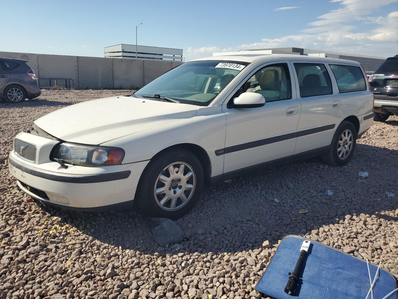 2001 Volvo V70 - Image 1