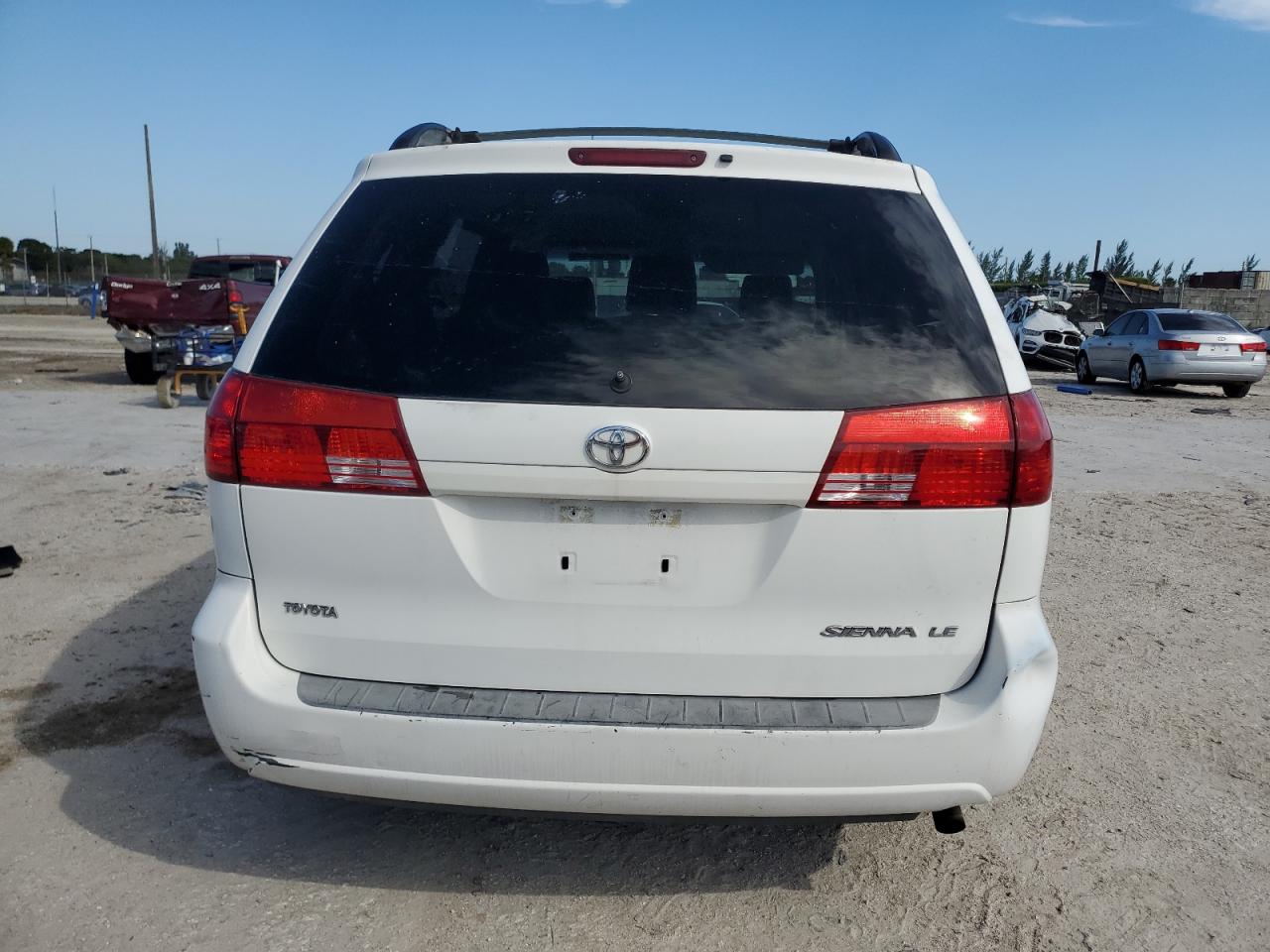 2005 Toyota Sienna Ce VIN: 5TDZA23C25S343449 Lot: 75555704