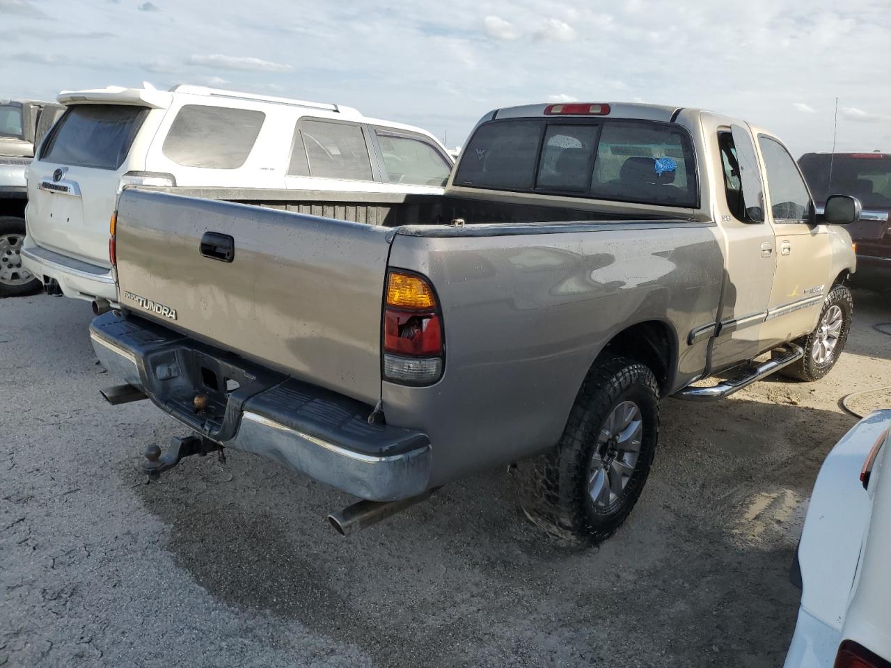 2003 Toyota Tundra - Image 3