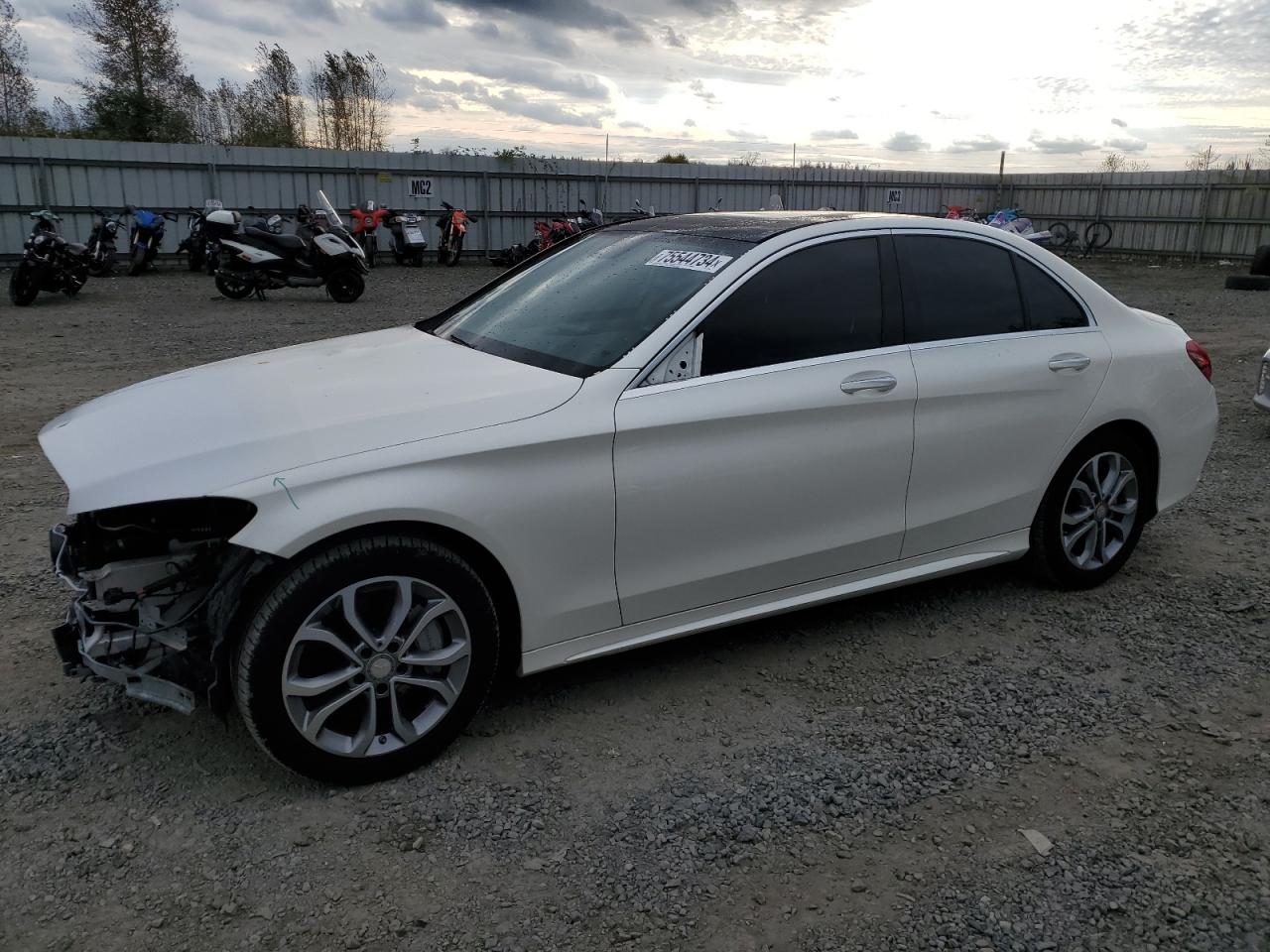 2016 MERCEDES-BENZ C-CLASS