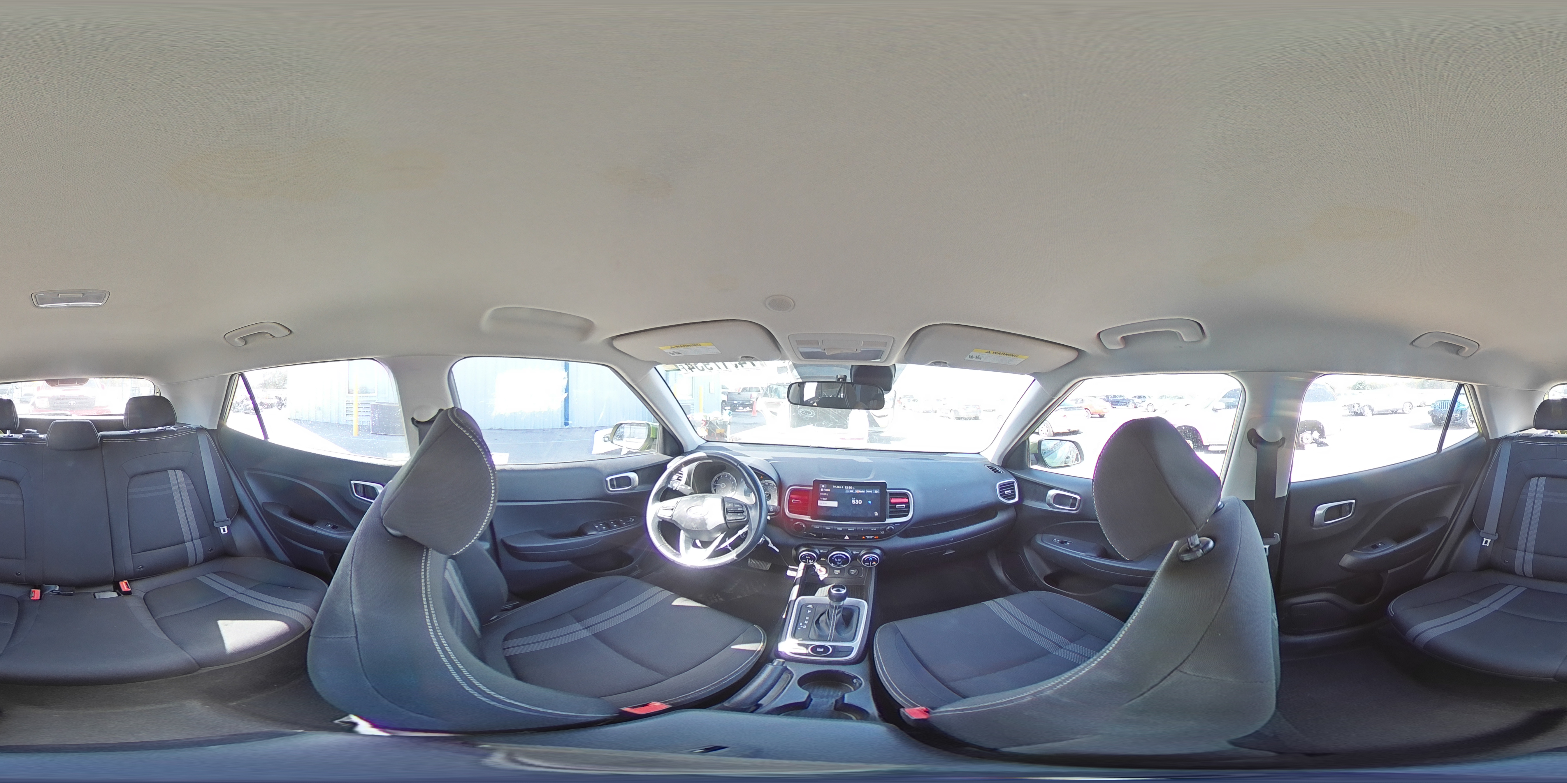 2021 Hyundai Venue - Image 13