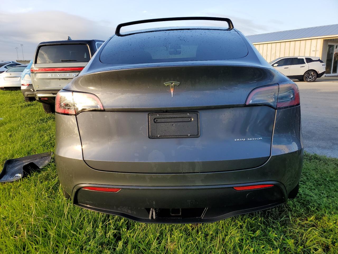 7SAYGAEE0PF591891 2023 Tesla Model Y