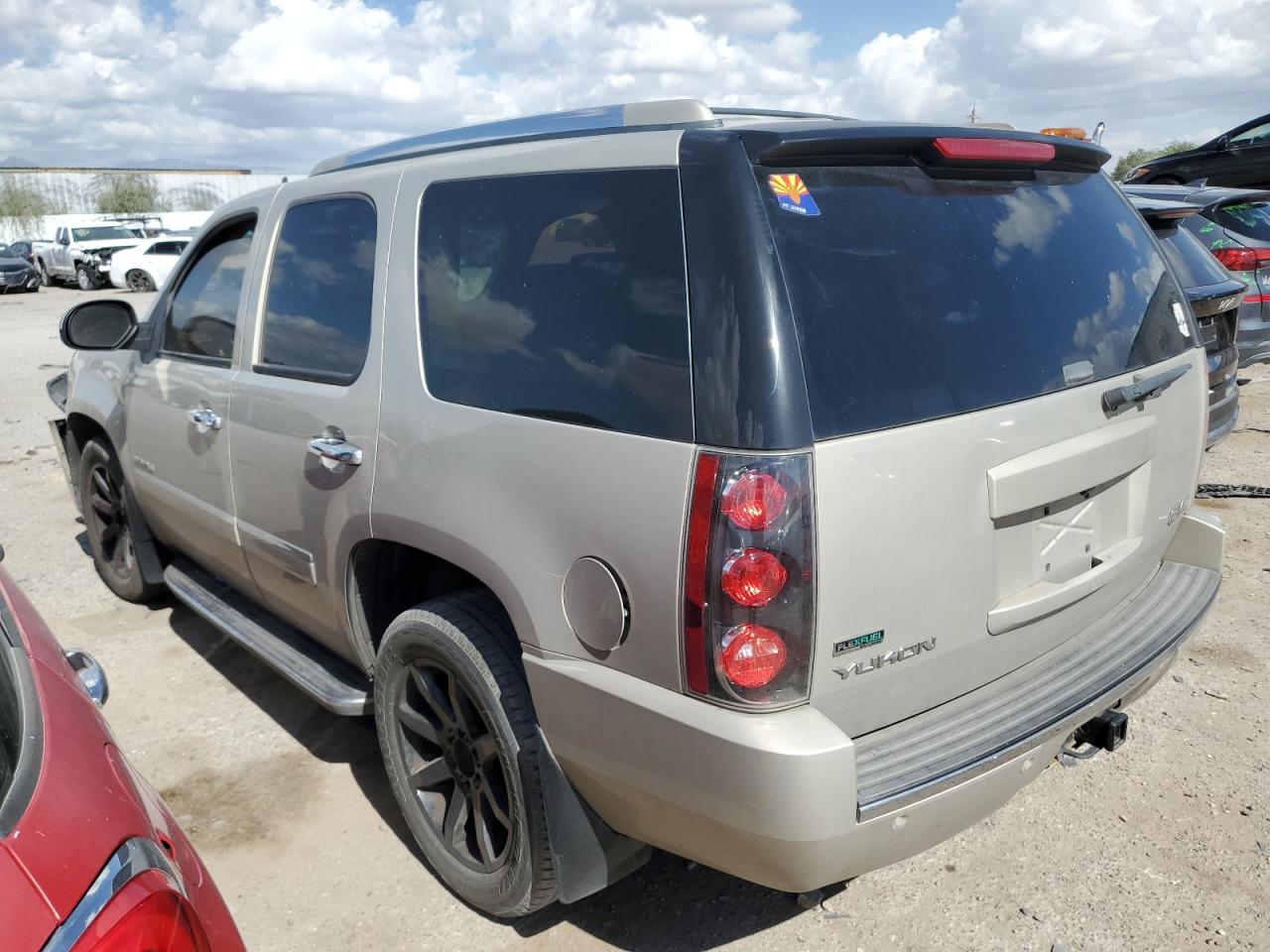 2010 GMC Yukon Denali VIN: 1GKUKEEF3AR103209 Lot: 76186654