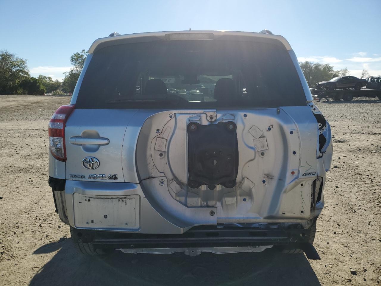 2T3ZF4DV9BW083445 2011 Toyota Rav4