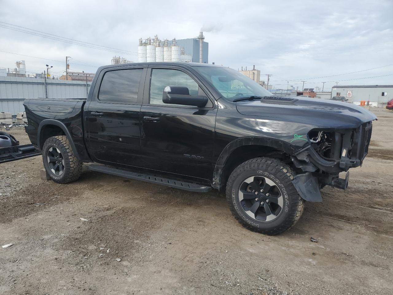 2021 RAM 1500 - Image 4