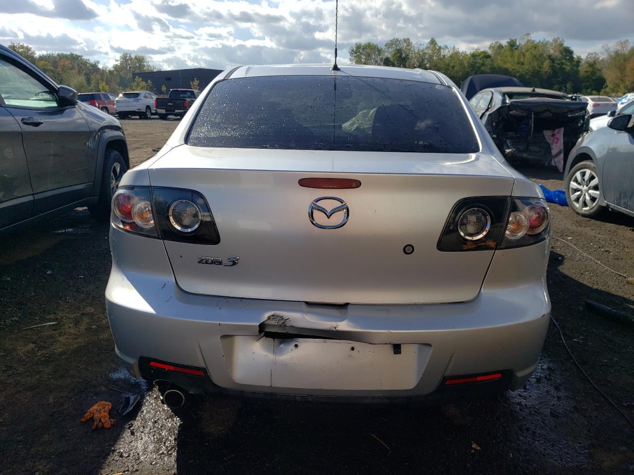 2008 Mazda 3 I VIN: JM1BK12G181801951 Lot: 73381974