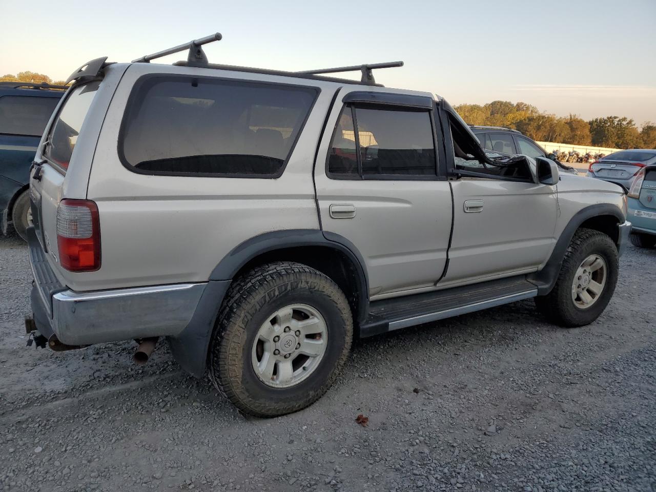 1996 Toyota 4Runner - Image 3