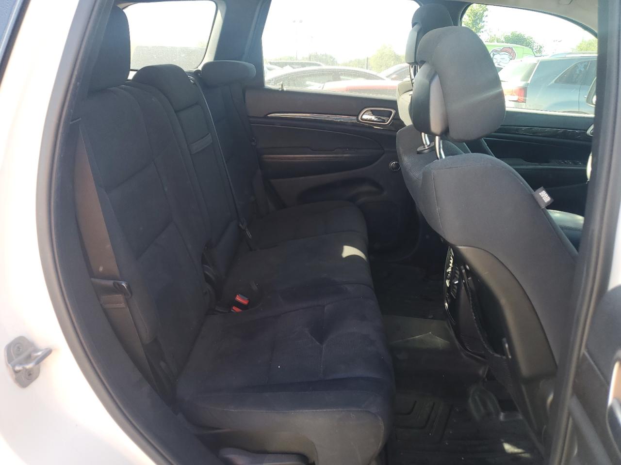 2011 Jeep Grand Cherokee - Image 10