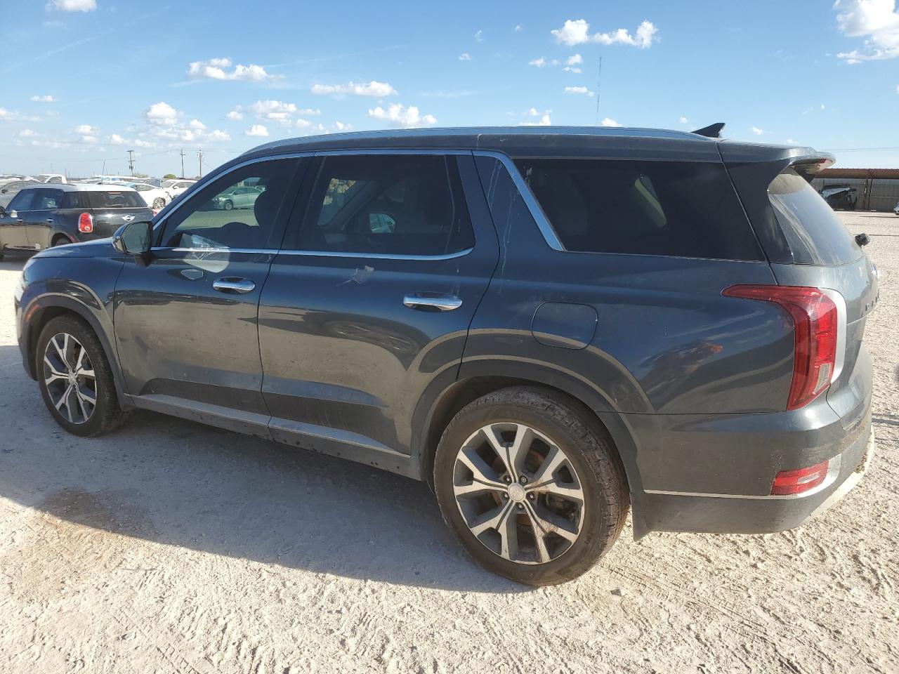 2021 Hyundai Palisade - Image 2