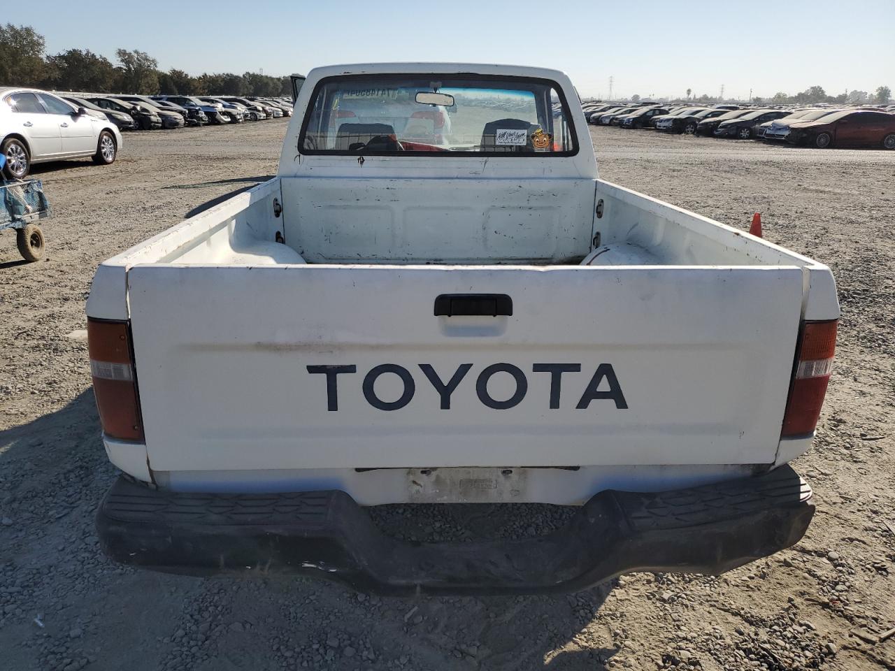 1992 Toyota Pickup 1/2 Ton Short Wheelbase Stb VIN: 4TARN81A5NZ026400 Lot: 74148504