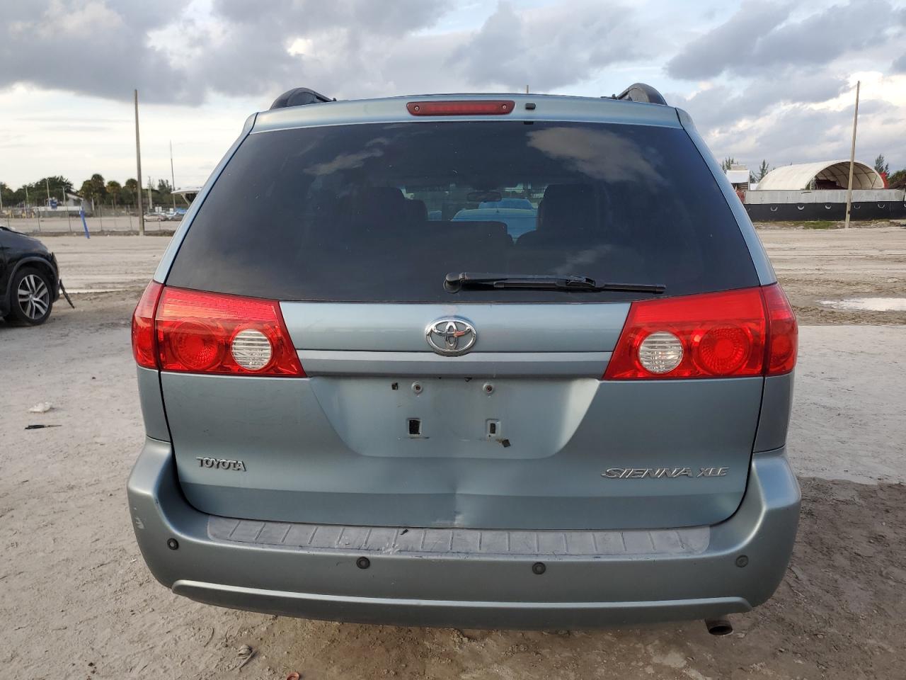 5TDZA22C96S521005 2006 Toyota Sienna Xle