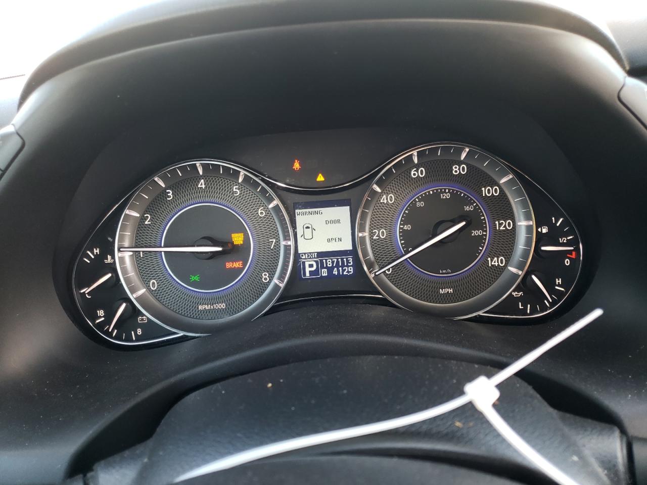 2011 Infiniti QX56 - Image 9