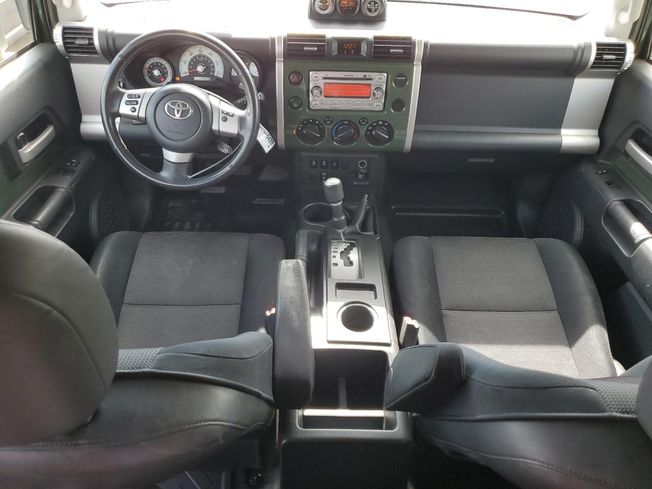 JTEBU4BF4CK135153 2012 Toyota Fj Cruiser