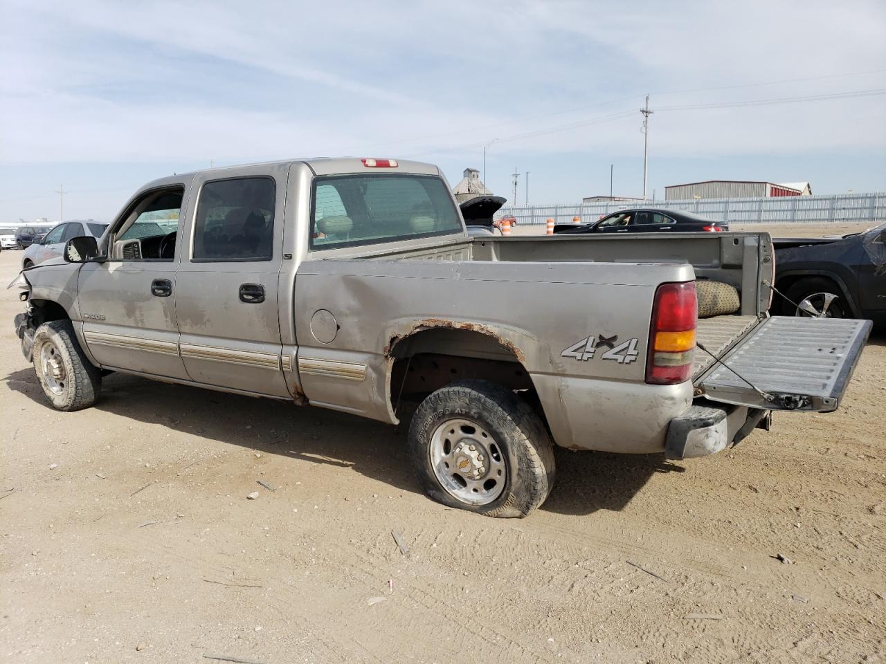 2001 Chevrolet Silverado - Image 2
