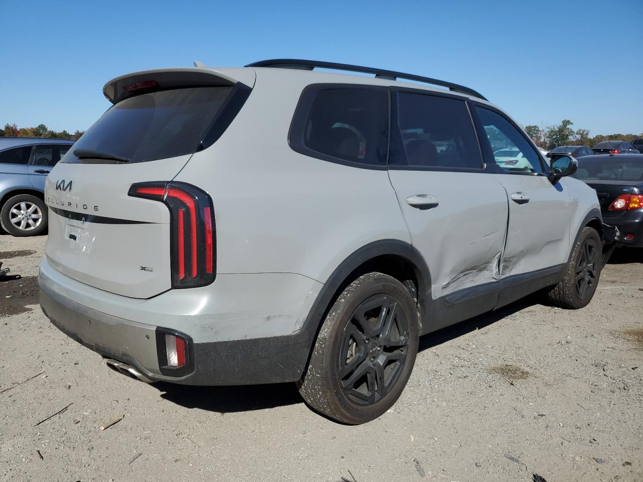 2023 Kia Telluride - Image 3