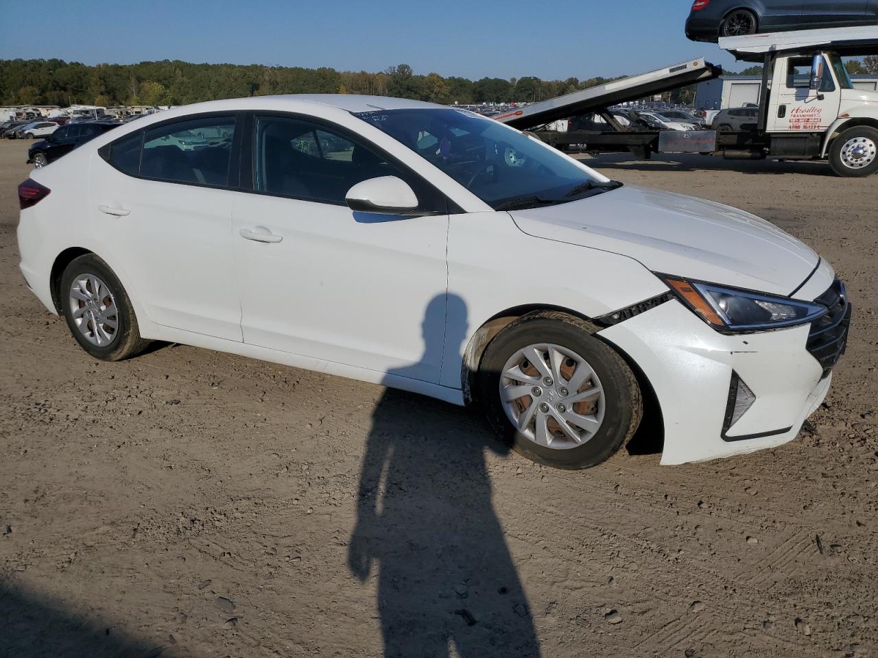 2019 Hyundai Elantra - Image 4