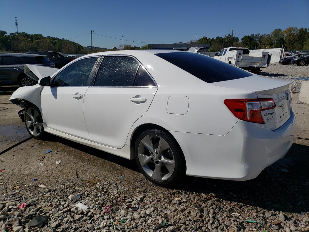 2014 Toyota Camry - Image 2