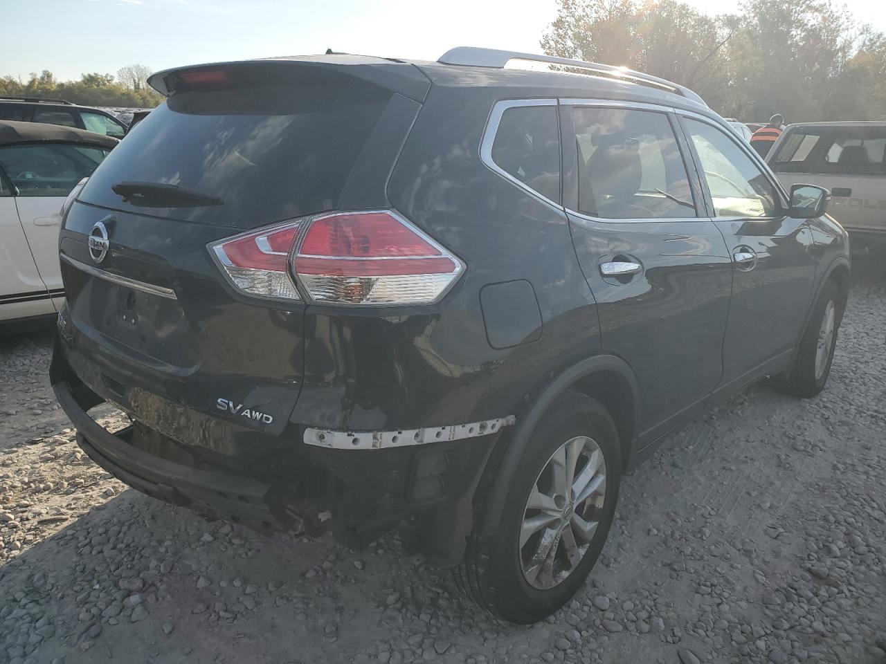 VIN KNMAT2MV4FP571245 2015 NISSAN ROGUE no.3