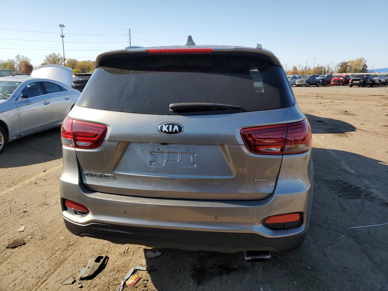 2019 Kia Sorento L VIN: 5XYPGDA35KG525868 Lot: 76770994