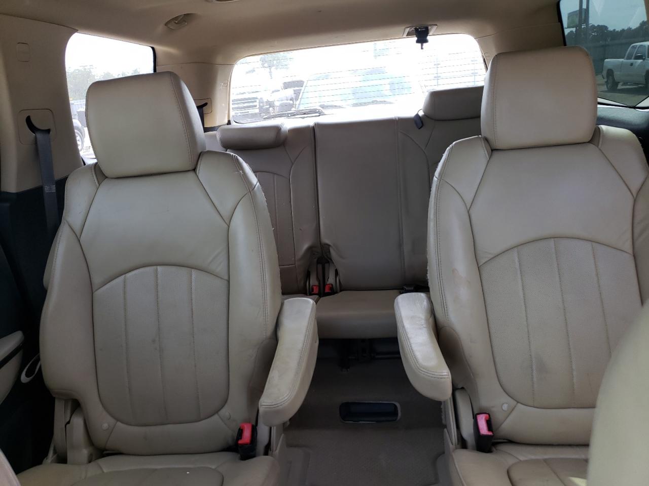 2011 GMC Acadia - Image 10