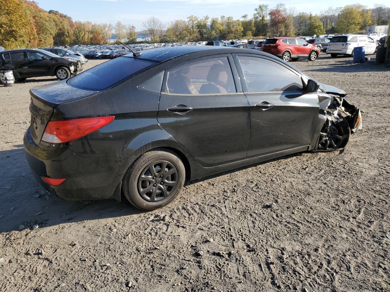 2013 Hyundai Accent - Image 3