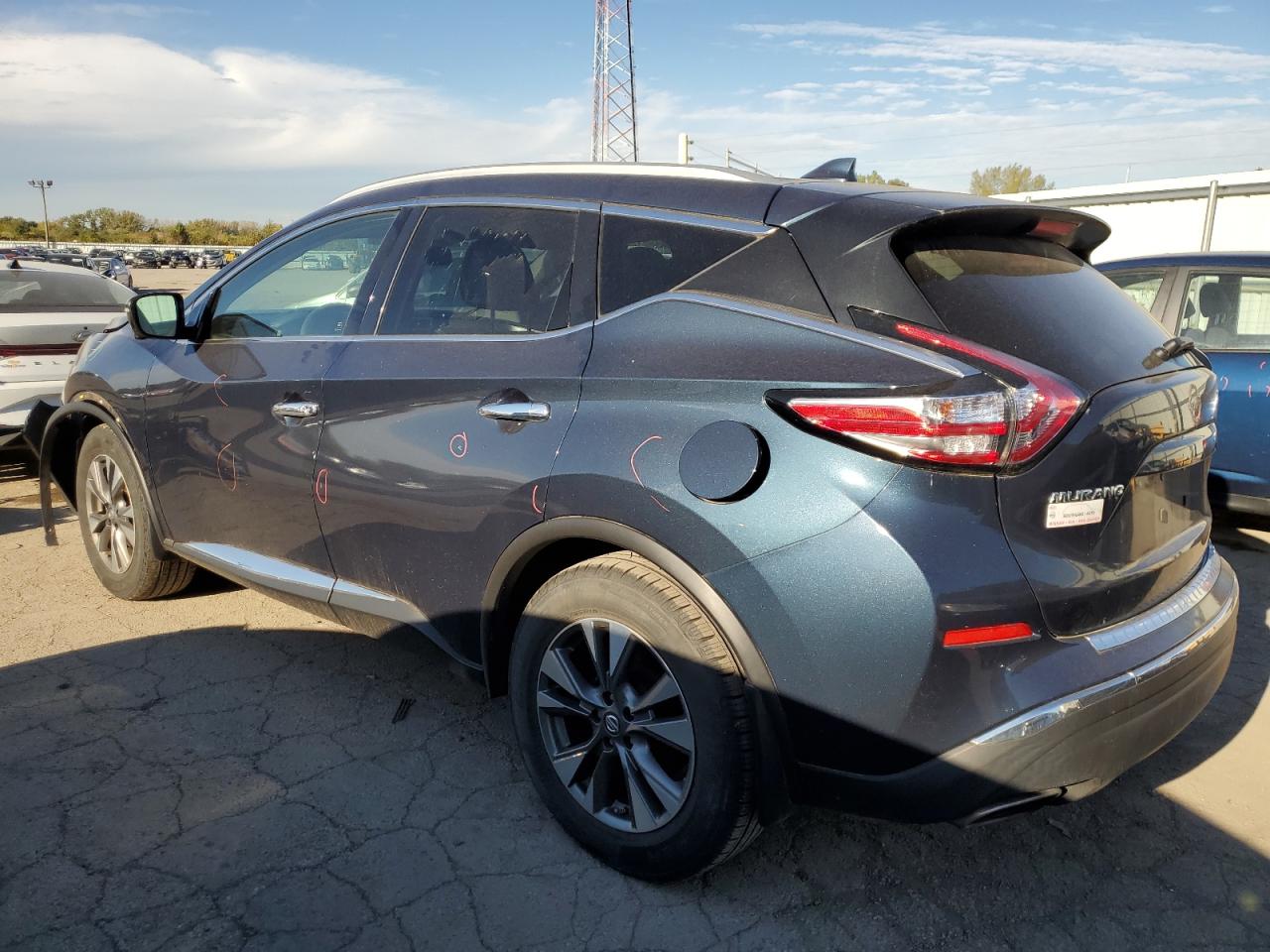 2017 Nissan Murano - Image 2