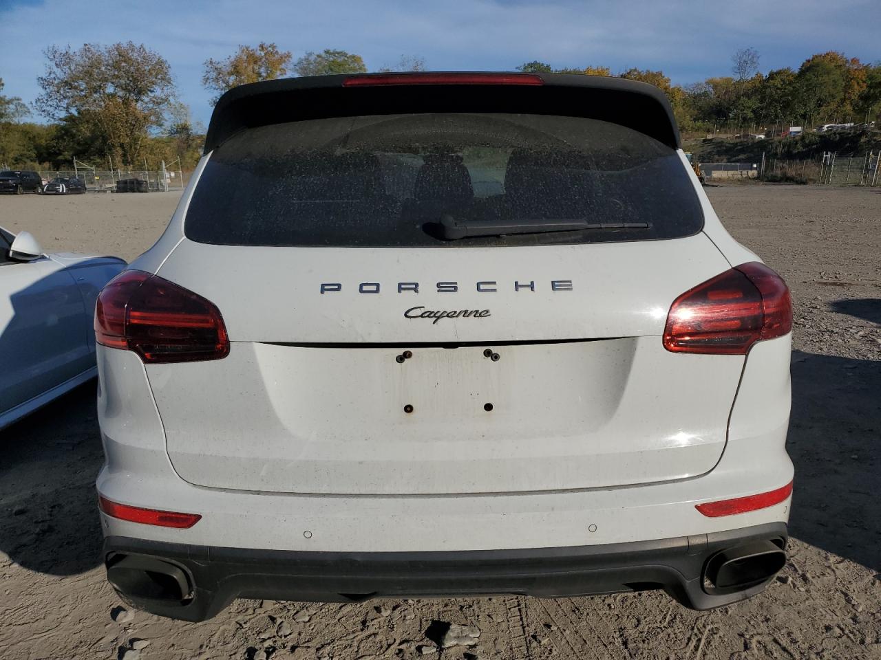 WP1AA2A22GLA01445 2016 Porsche Cayenne