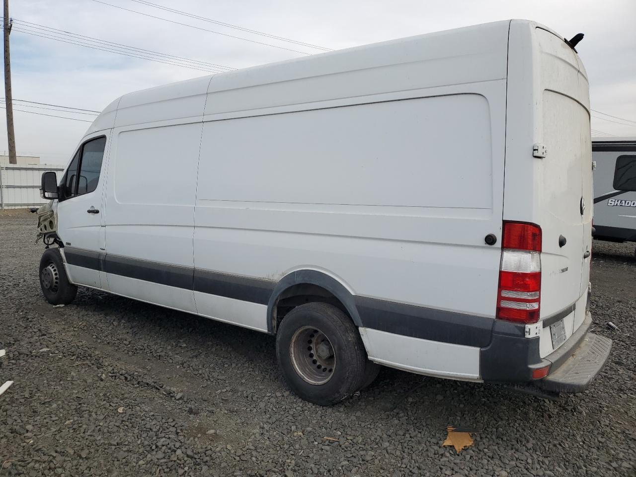 VIN WD3PF1CC1D5750132 2013 MERCEDES-BENZ SPRINTER no.2