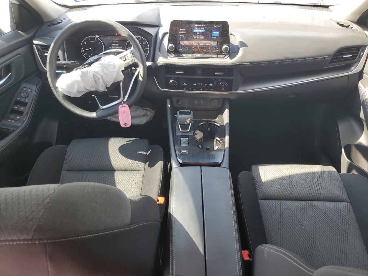 2024 Nissan Rogue - Image 8