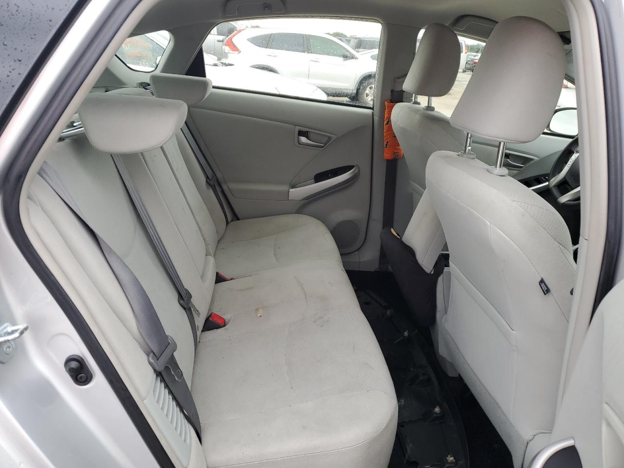 2015 Toyota Prius - Image 10