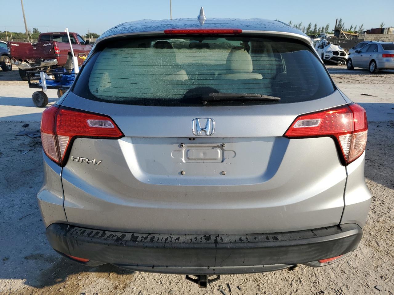 2018 Honda Hr-V Lx VIN: 3CZRU5H30JM705672 Lot: 75954704