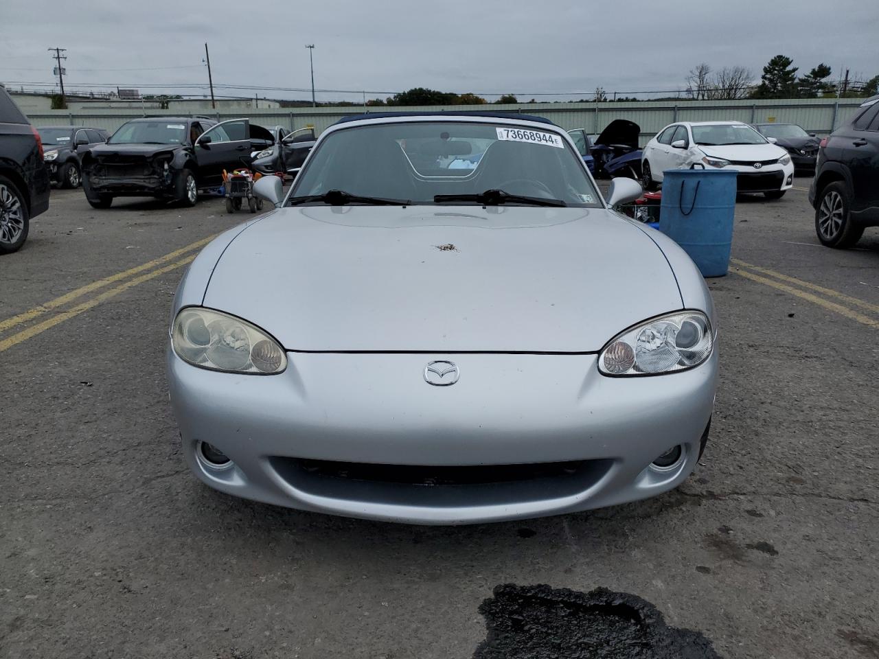 2004 Mazda MX-5 - Image 5
