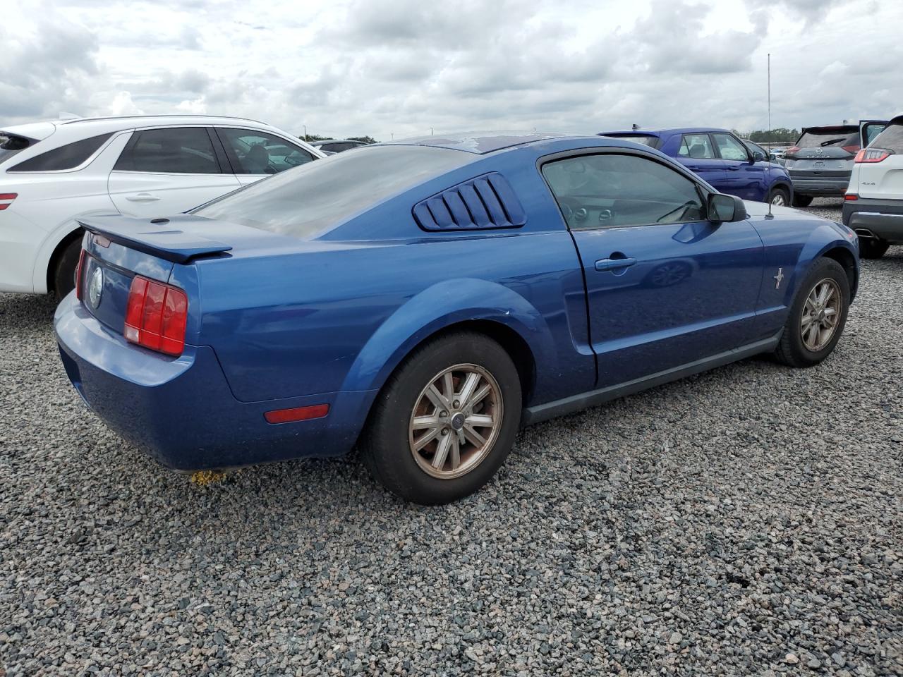 2007 Ford Mustang - Image 3