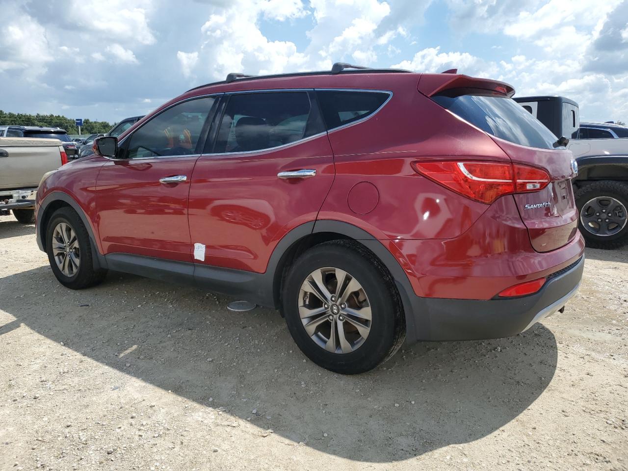 2015 Hyundai Santa Fe - Image 2