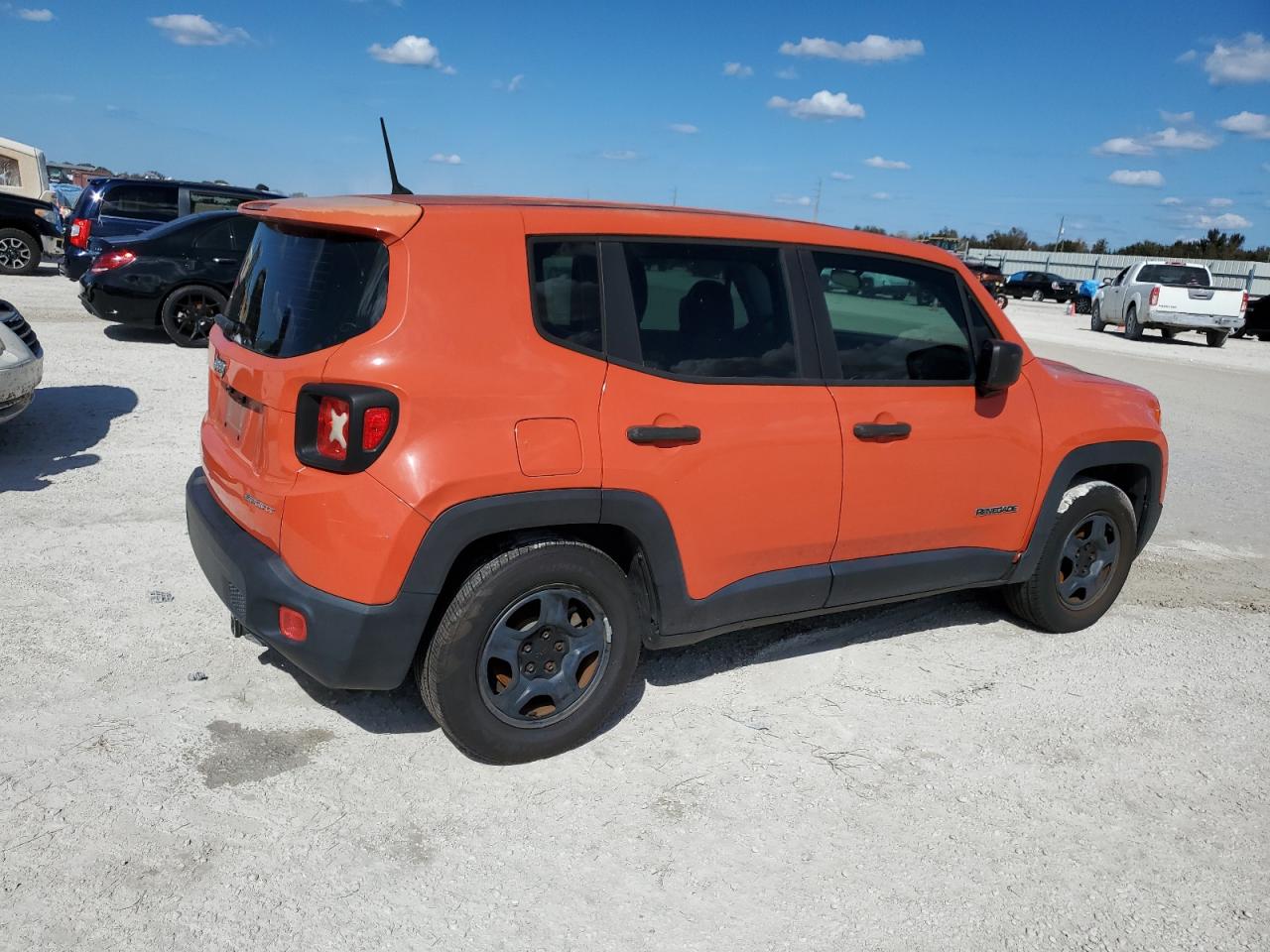 2015 Jeep Renegade - Image 3